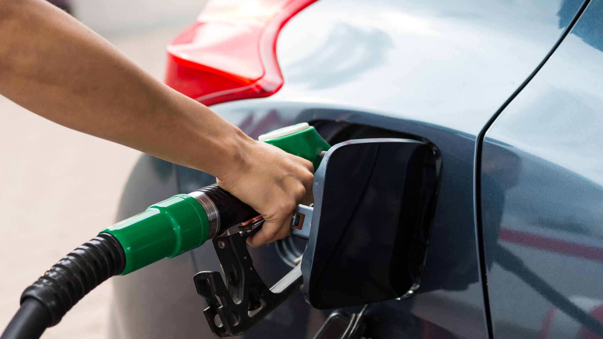 Fuel Efficient Driving Tips To Save Money!
